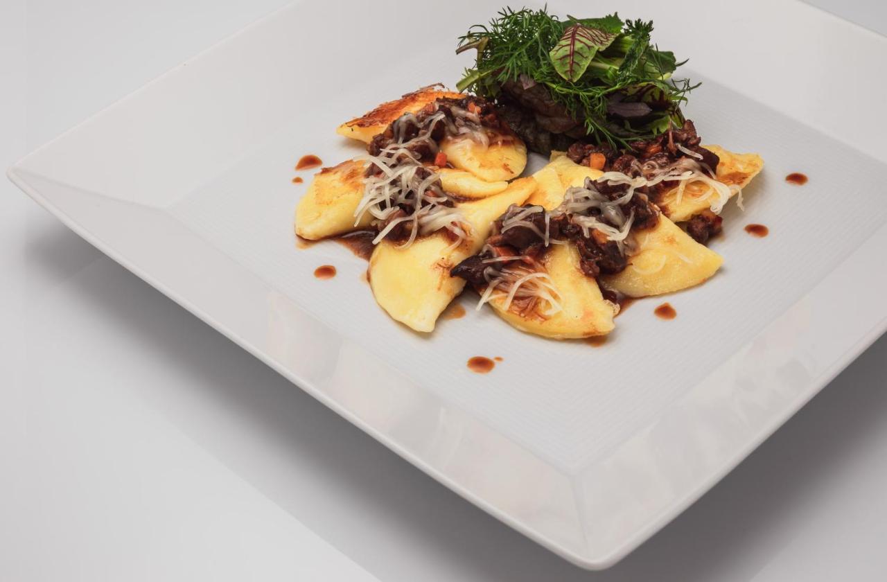 Hotel Bischofhof - Bistro Jasmin К'юза Екстер'єр фото