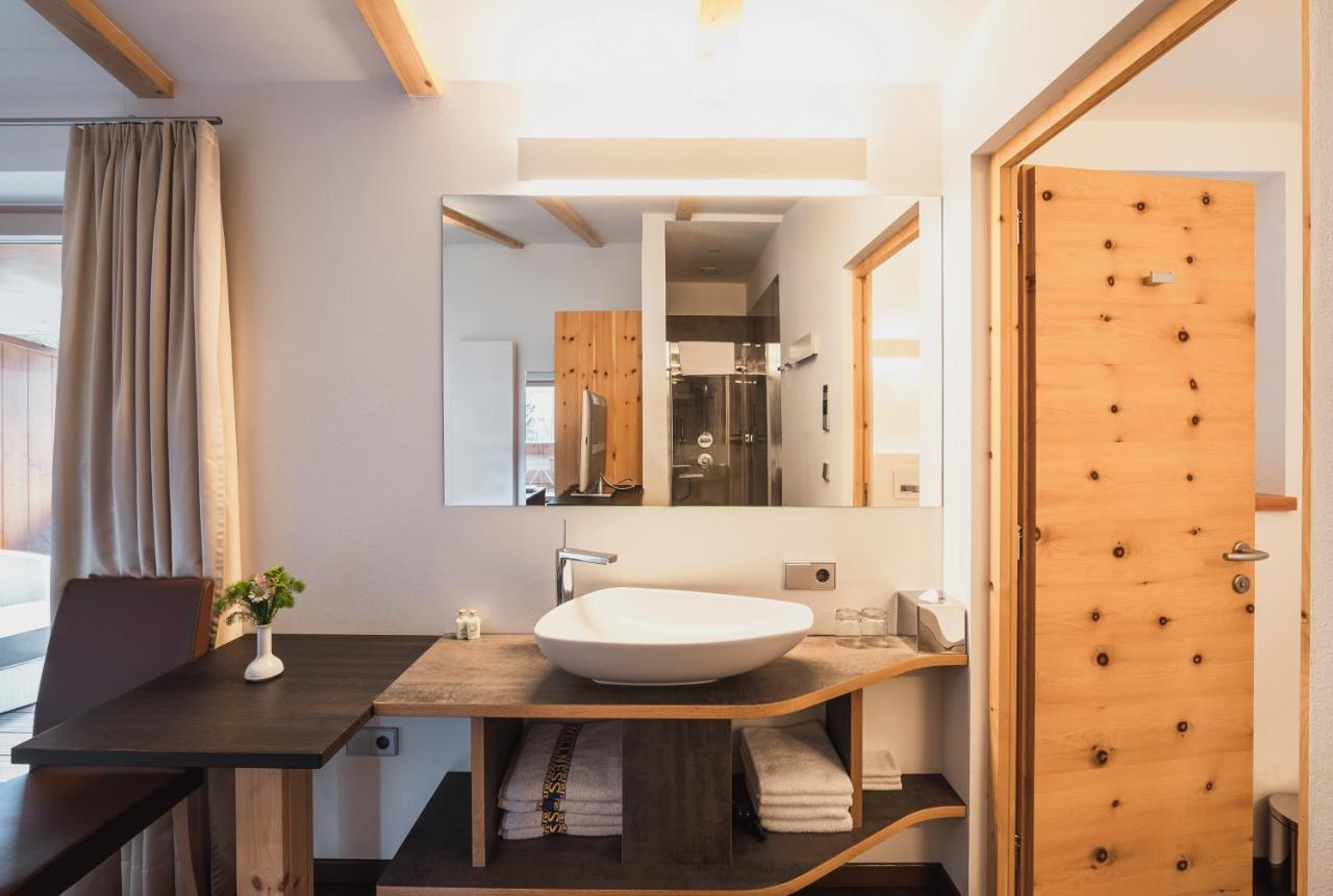 Hotel Bischofhof - Bistro Jasmin К'юза Екстер'єр фото
