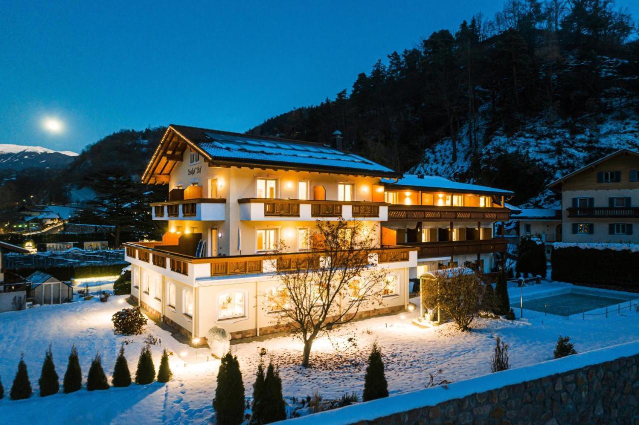 Hotel Bischofhof - Bistro Jasmin К'юза Екстер'єр фото