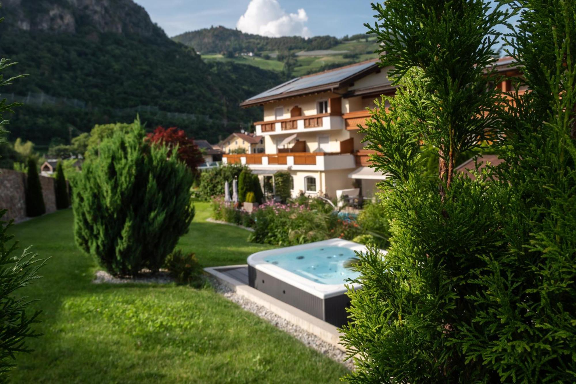 Hotel Bischofhof - Bistro Jasmin К'юза Екстер'єр фото